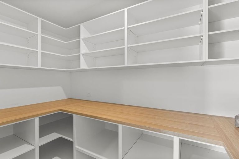 Photo of property in 16 Eccles Place, Halswell, Christchurch, 8025