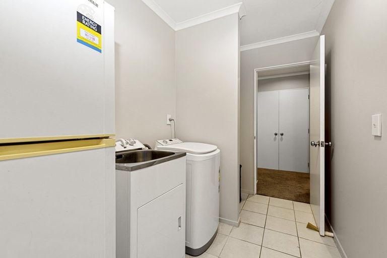 Photo of property in 23 Heaphy Place, Pukehangi, Rotorua, 3015