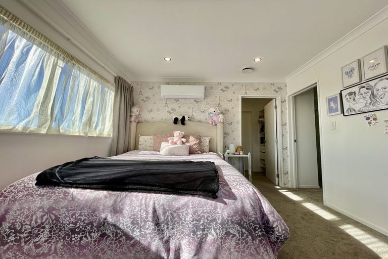 Photo of property in 19 Mason Street, New Lynn, Auckland, 0600