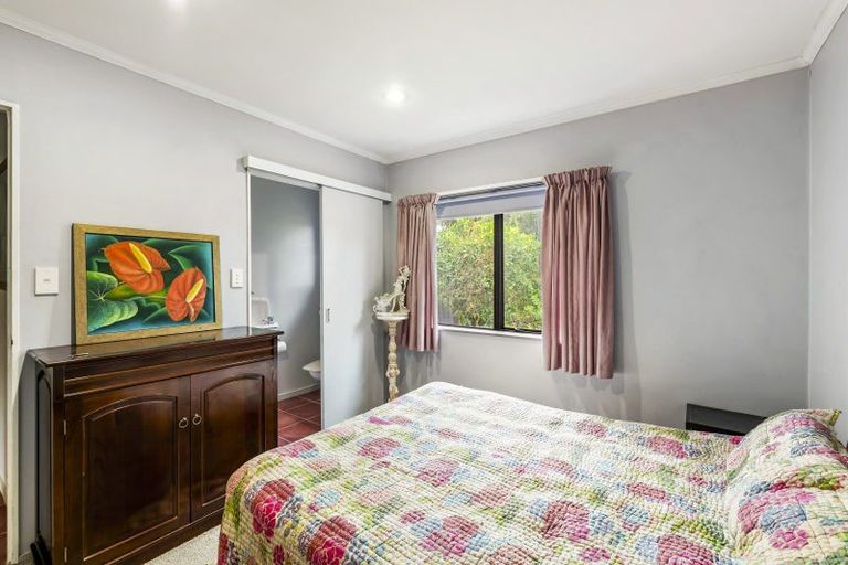 Photo of property in 28 Cedar Drive, Paraparaumu Beach, Paraparaumu, 5032