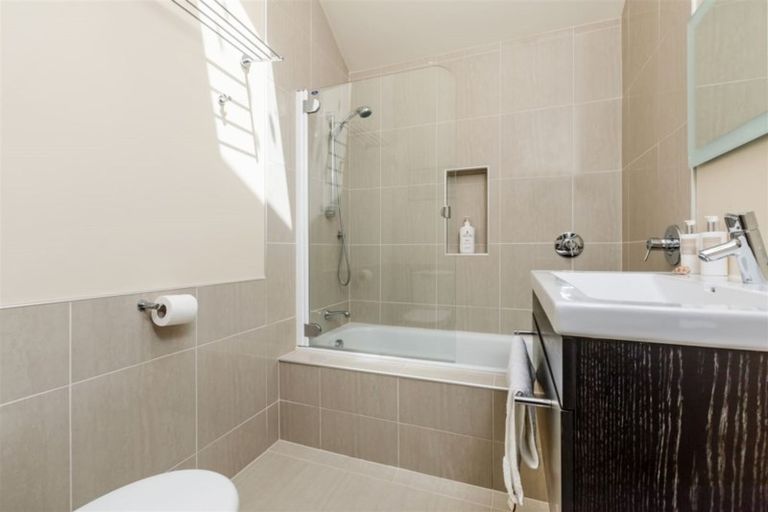 Photo of property in 47 Auld Street, Torbay, Auckland, 0630