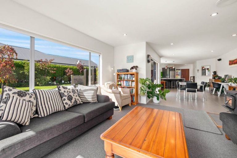 Photo of property in 60 Montgomery Crescent, Kinloch, Taupo, 3377