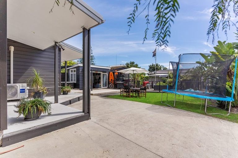 Photo of property in 1437 Clevedon Kawakawa Road, Kawakawa Bay, Papakura, 2585