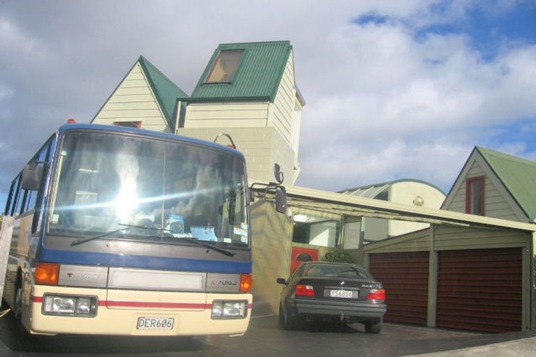 Photo of property in 51 Harbour View Road, Harbour View, Lower Hutt, 5010