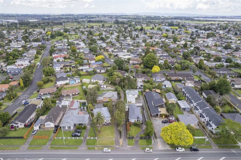 Photo of property in 433 Great South Road, Opaheke, Papakura, 2113