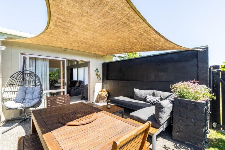 Photo of property in 21 Shortland Street, Tamatea, Napier, 4112