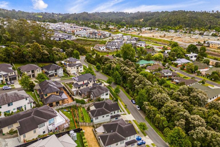 Photo of property in 9 Korihi Drive, Swanson, Auckland, 0614