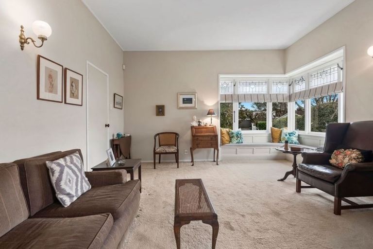 Photo of property in 3 Crete Avenue, Milford, Auckland, 0620