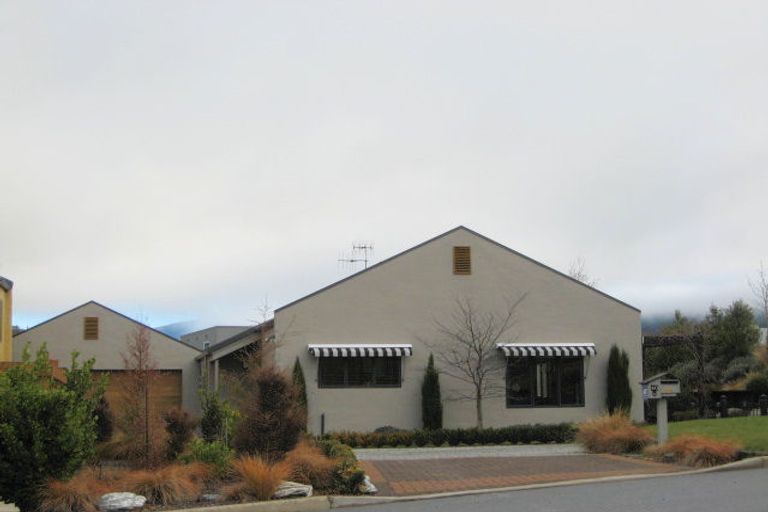 Photo of property in 40a Elm Tree Avenue, Frankton, Queenstown, 9300