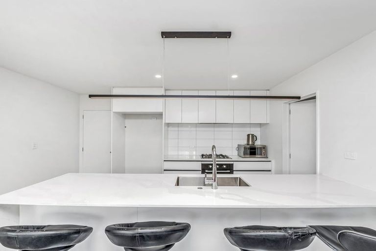 Photo of property in 17 Lewis Crescent, Rolleston, 7614