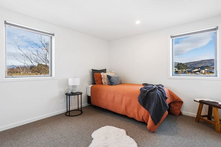 Photo of property in 24 Wallis Drive, Cromwell, 9310