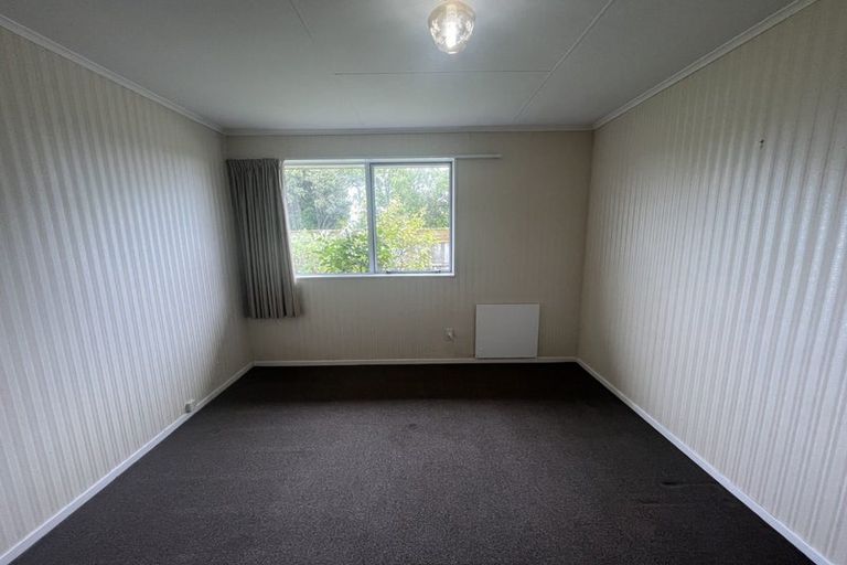 Photo of property in 1 Matai Street, Waikanae, 5036