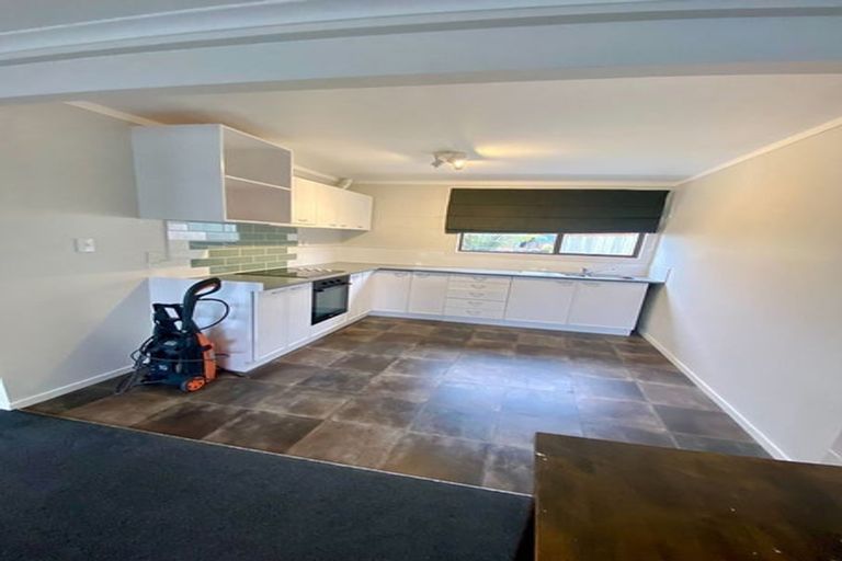 Photo of property in 9b Rishworth Avenue, Stanmore Bay, Whangaparaoa, 0932