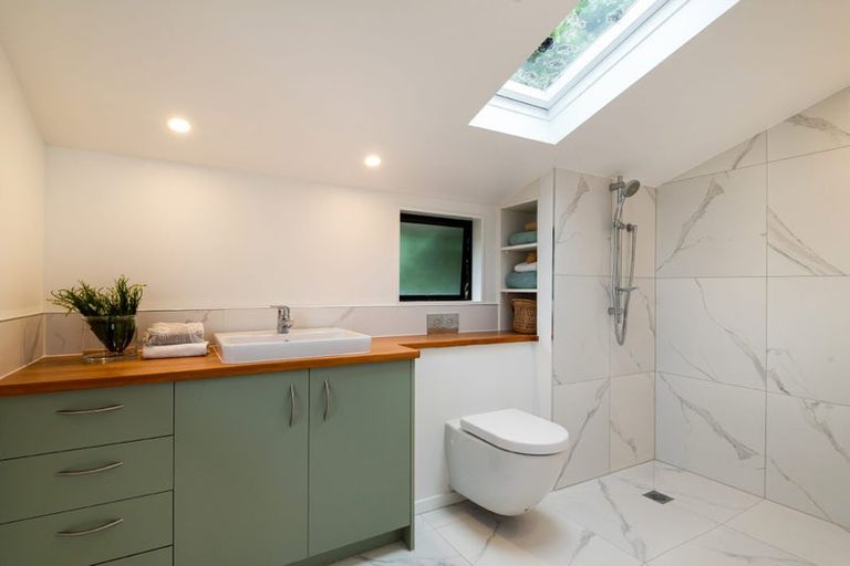 Photo of property in 1/95 Braemar Road, Castor Bay, Auckland, 0620