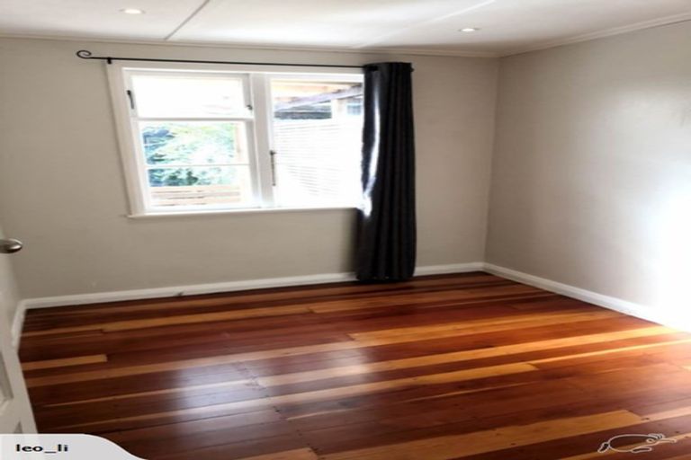 Photo of property in 245 Great North Road, Henderson, Auckland, 0612