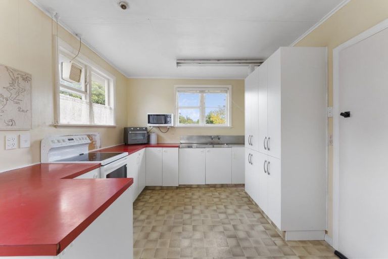 Photo of property in 25 Manchester Street, Takaro, Palmerston North, 4412