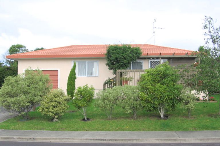 Photo of property in 86 Kamara Road, Glen Eden, Auckland, 0602