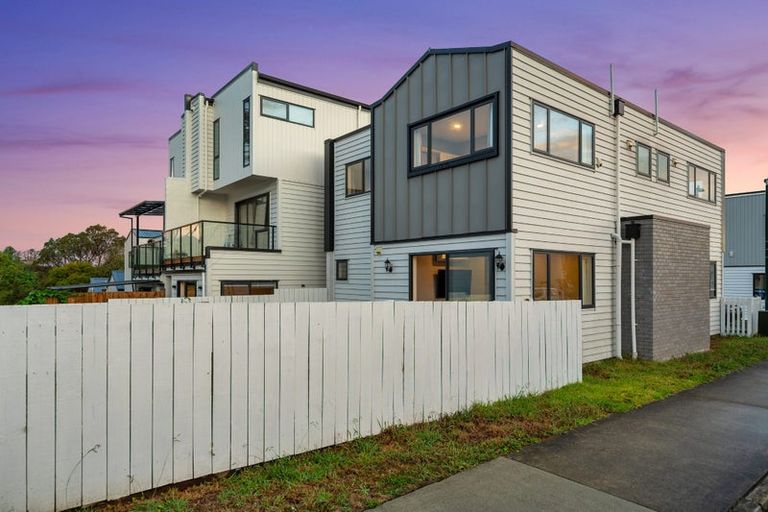 Photo of property in 2 Ketu Court, Albany Heights, Auckland, 0632