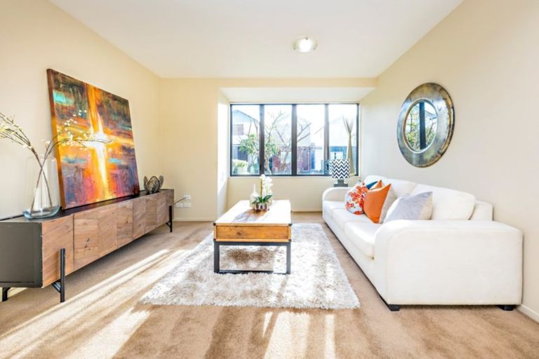 Photo of property in 19 Kirikiri Lane, East Tamaki, Auckland, 2013