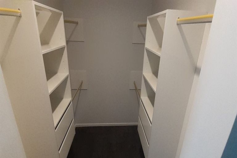 Photo of property in 6 Riroriro Close, Papakura, 2110