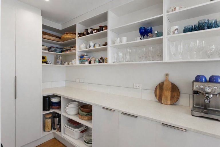 Photo of property in 1 Makura Drive, Papamoa Beach, Papamoa, 3118