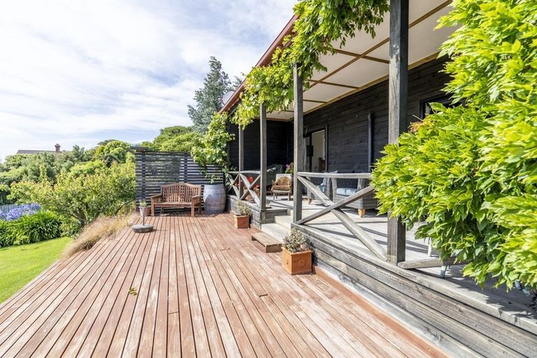 Photo of property in 3 Shrewsbury Street, Riverton/aparima, Riverton, 9822