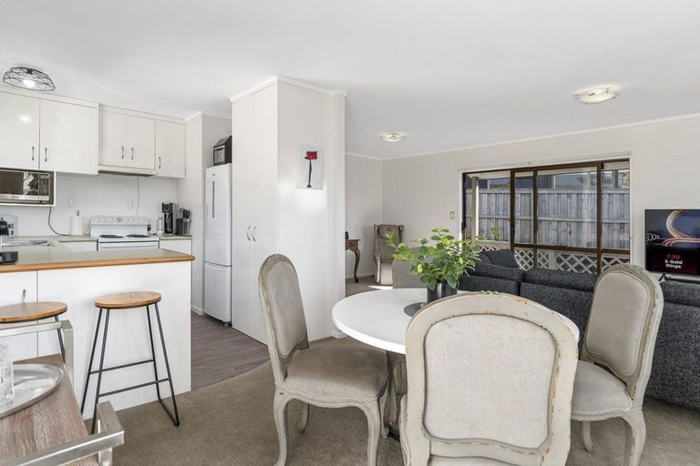 Photo of property in 22c Short Street, Otumoetai, Tauranga, 3110