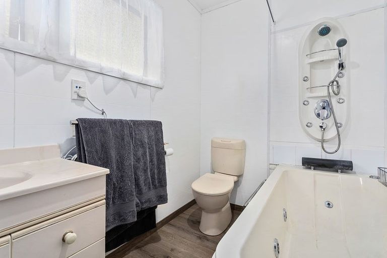 Photo of property in 53 Porritt Drive, Kawerau, 3127