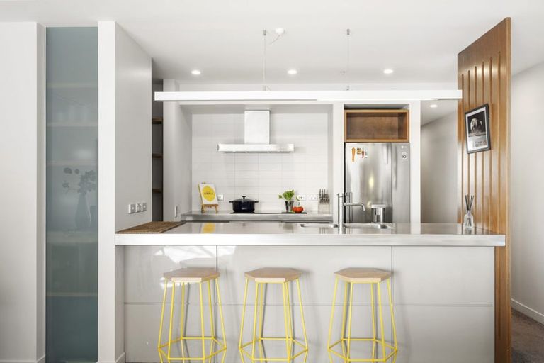 Photo of property in Piermont Apartments, 4c/82 Cable Street, Te Aro, Wellington, 6011