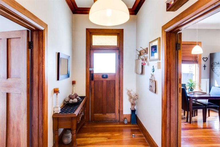 Photo of property in 1 Campaign Street, Napier South, Napier, 4110