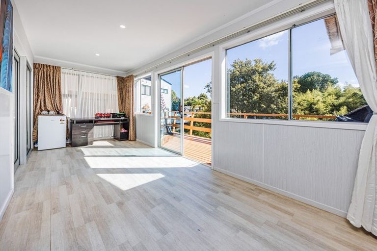 Photo of property in 14 Angelo Avenue, Howick, Auckland, 2014