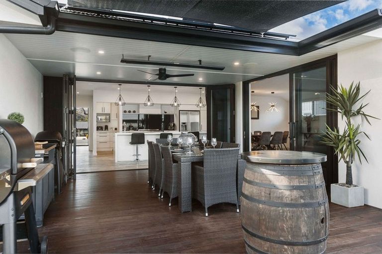 Photo of property in 6 Hortons Way, Cromwell, 9310