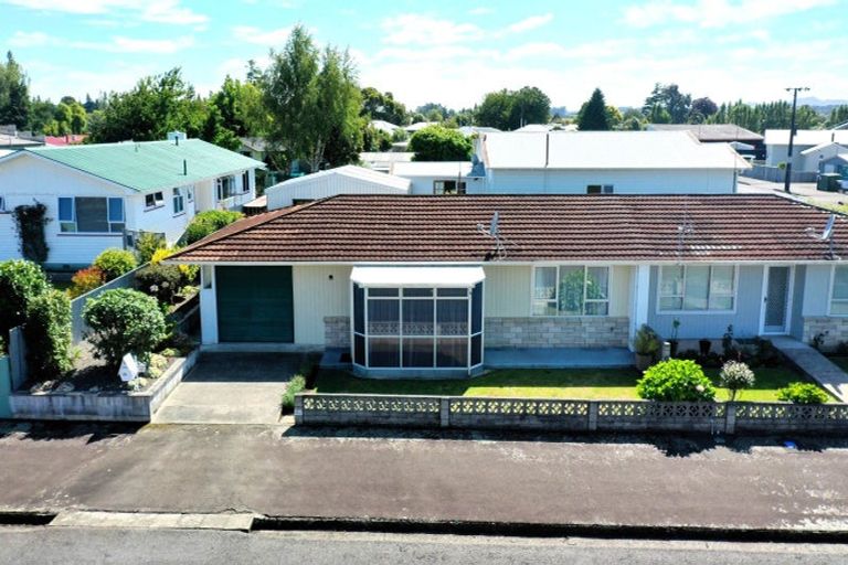 Photo of property in 6a Stairs Street, Dannevirke, 4930