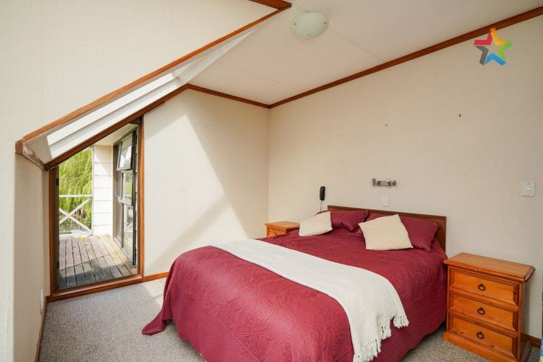 Photo of property in 72 Bush Street, Lumsden, 9730