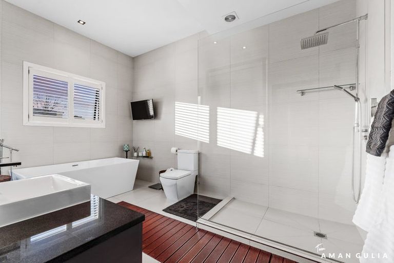 Photo of property in 11b Greenhithe Road, Greenhithe, Auckland, 0632