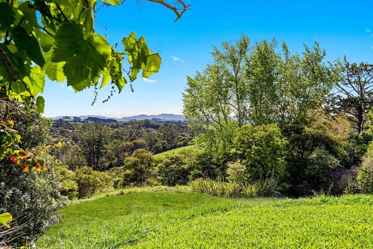 Photo of property in 39 Mccallum Drive, Sandspit, Warkworth, 0982