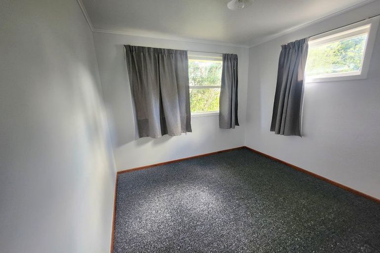 Photo of property in 105 Tidal Road, Mangere, Auckland, 2022