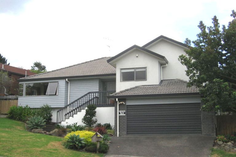 Photo of property in 19 Crestview Place, Browns Bay, Auckland, 0630