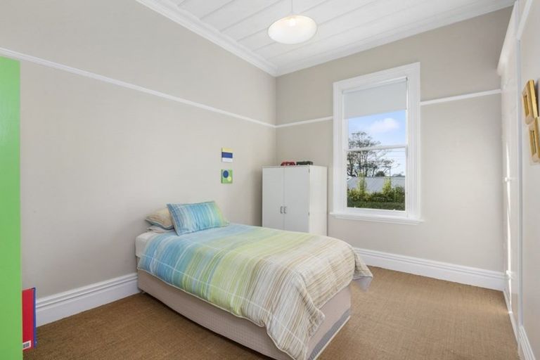 Photo of property in 14 Carnarvon Street, Belleknowes, Dunedin, 9011