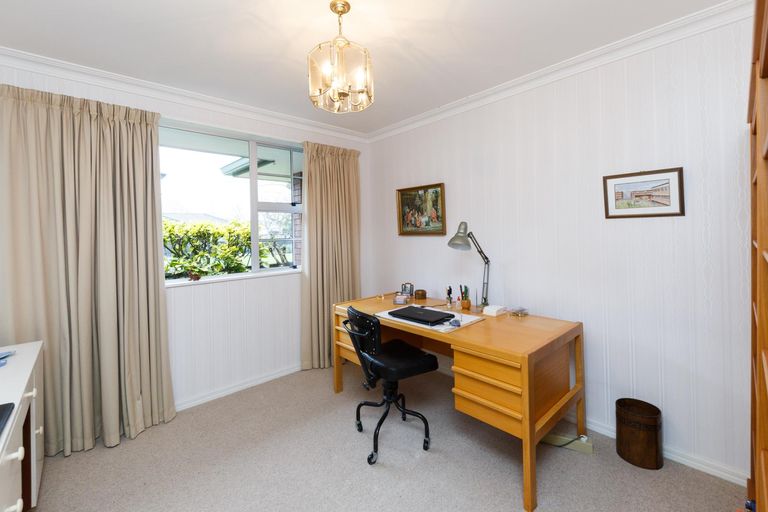 Photo of property in 453 Ruahine Street, Terrace End, Palmerston North, 4410