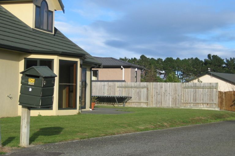 Photo of property in 26 Ruapehu Drive, Fitzherbert, Palmerston North, 4410
