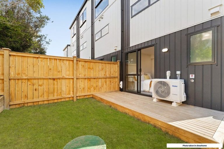 Photo of property in 6/18 Hetherington Road, Ranui, Auckland, 0612