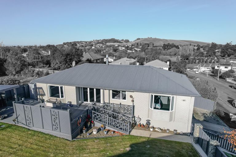 Photo of property in 3 Leven Street, South Hill, Oamaru, 9400