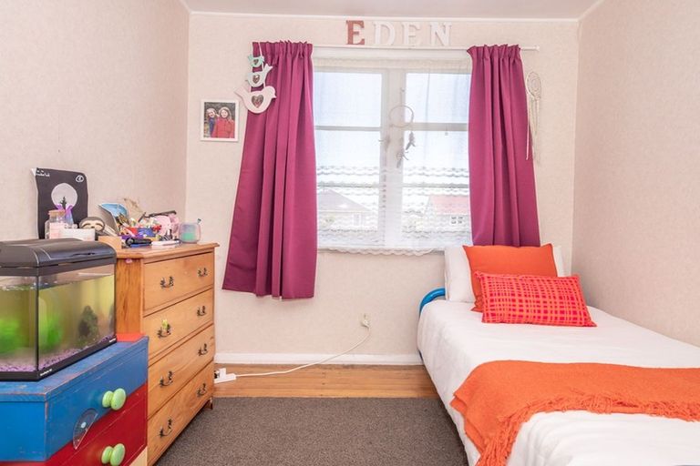 Photo of property in 66 Rintoul Street, Westport, 7825