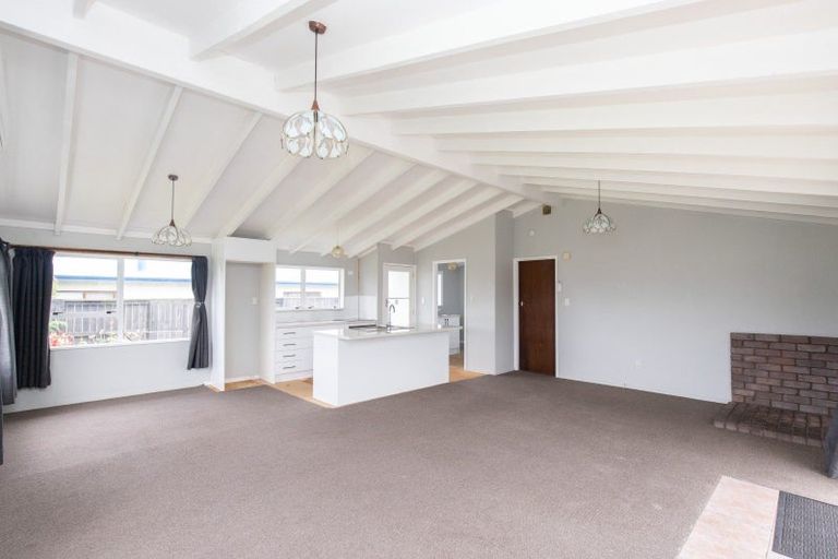 Photo of property in 48 Mahana Road, Ngatea, 3503