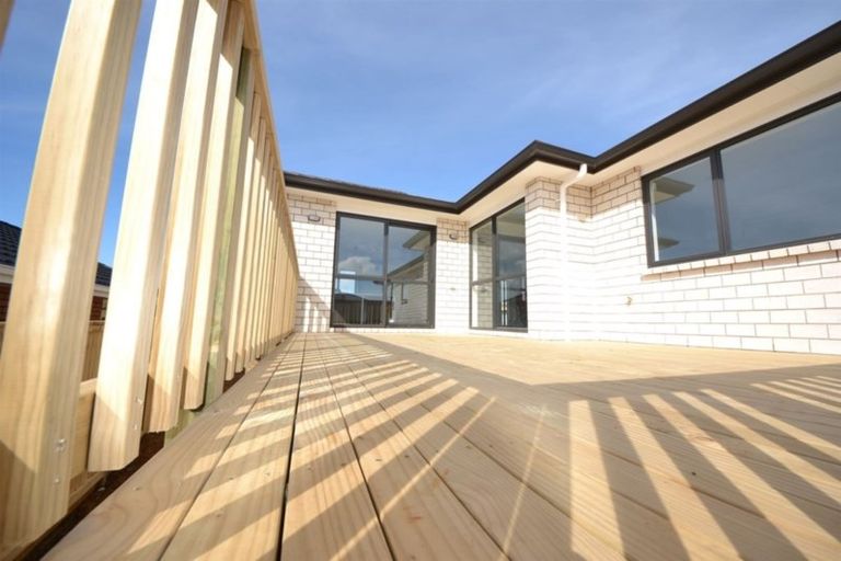 Photo of property in 6 Moyle Street, Pokeno, 2402