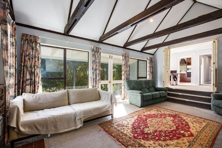 Photo of property in 28 Solander Place, Whitby, Porirua, 5024