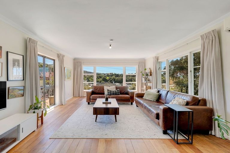 Photo of property in 84 Bell Street, Tawa, Wellington, 5028