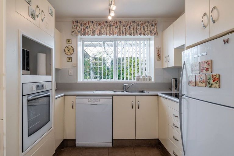 Photo of property in 127 Victoria Avenue, Hokowhitu, Palmerston North, 4410