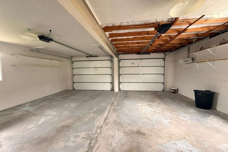 Photo of property in 19 Anne Road, Hillcrest, Auckland, 0627